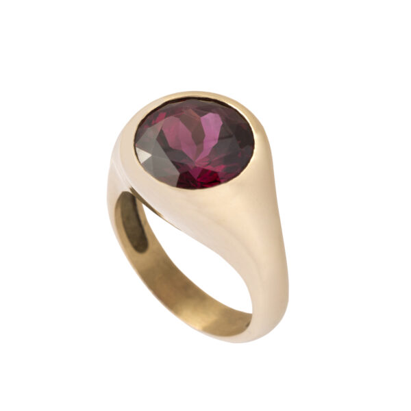 18 kt yellow gold and garnet Chevalier ring